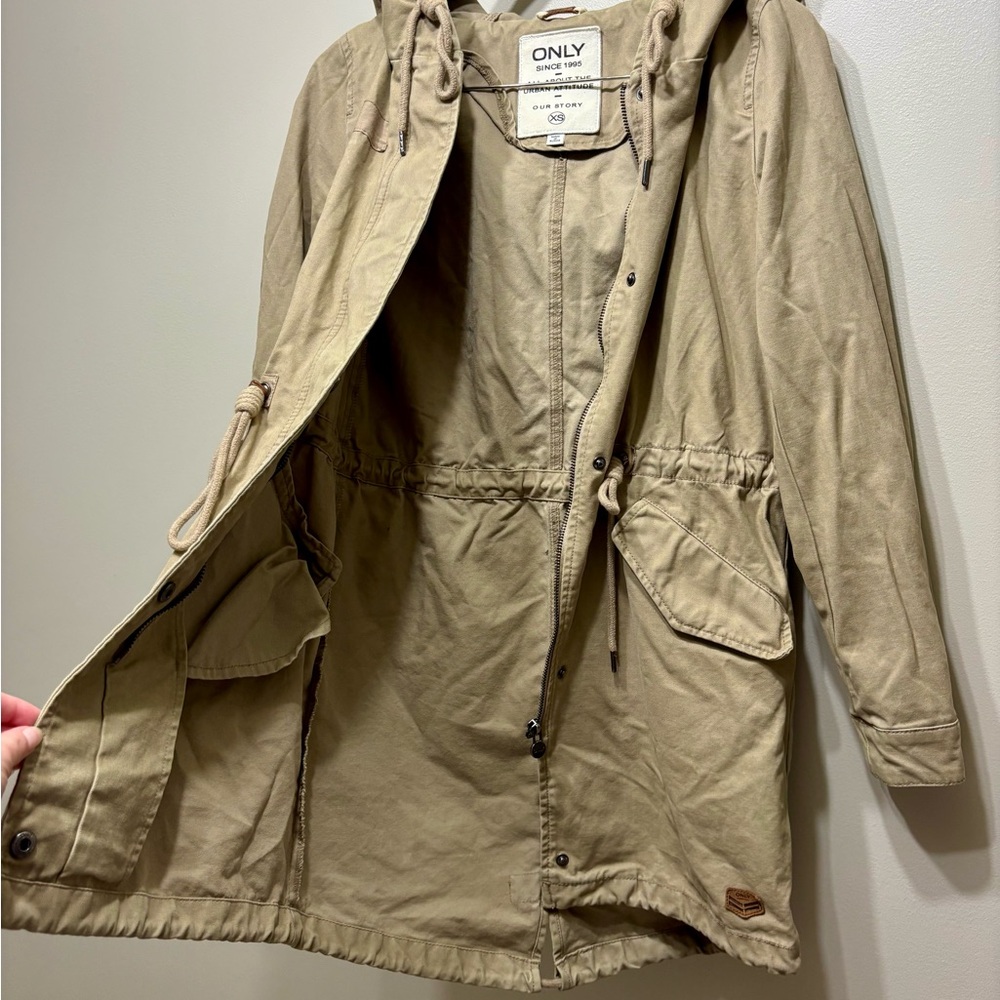 Only Tan Hooded Utility Anorak Jacket Zip Front Drawstring Waist XS - Picture 3 of 10